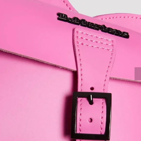 Dr. Martens Heart Crossbody Bag / Backpack - Picture 3 of 6